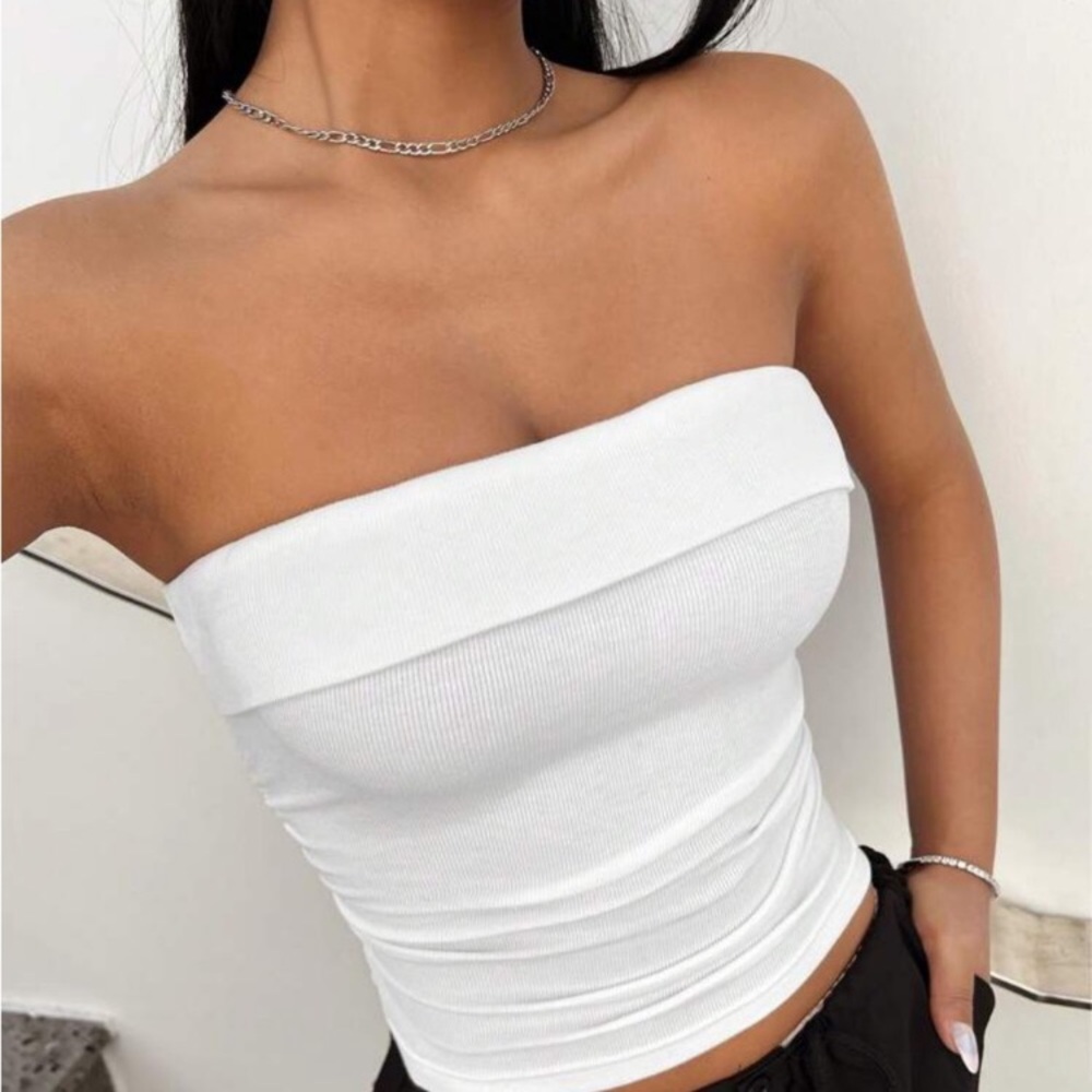 White Knit Tight-Fitting Tube Top
